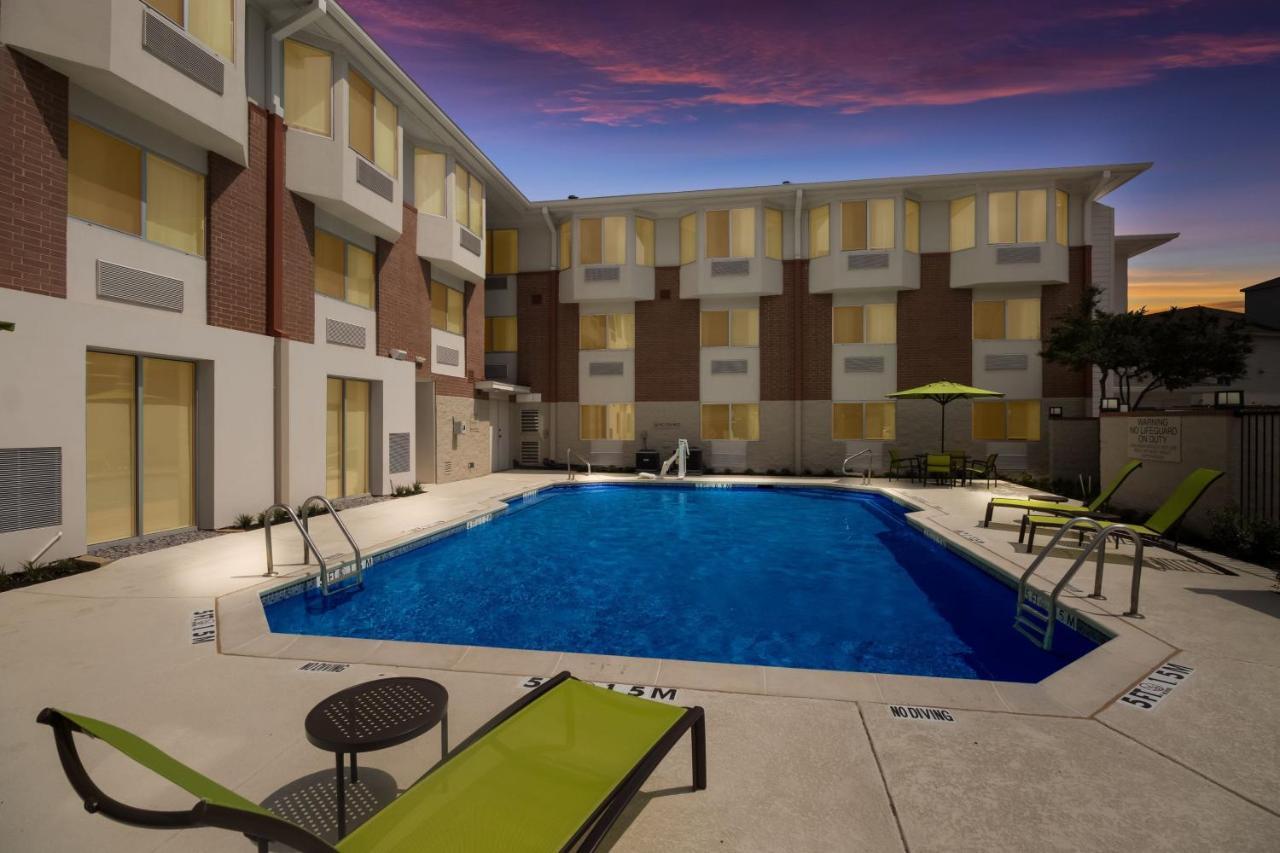 Springhill Suites By Marriott Dallas Nw Highway At Stemmons / I-35East Eksteriør bilde