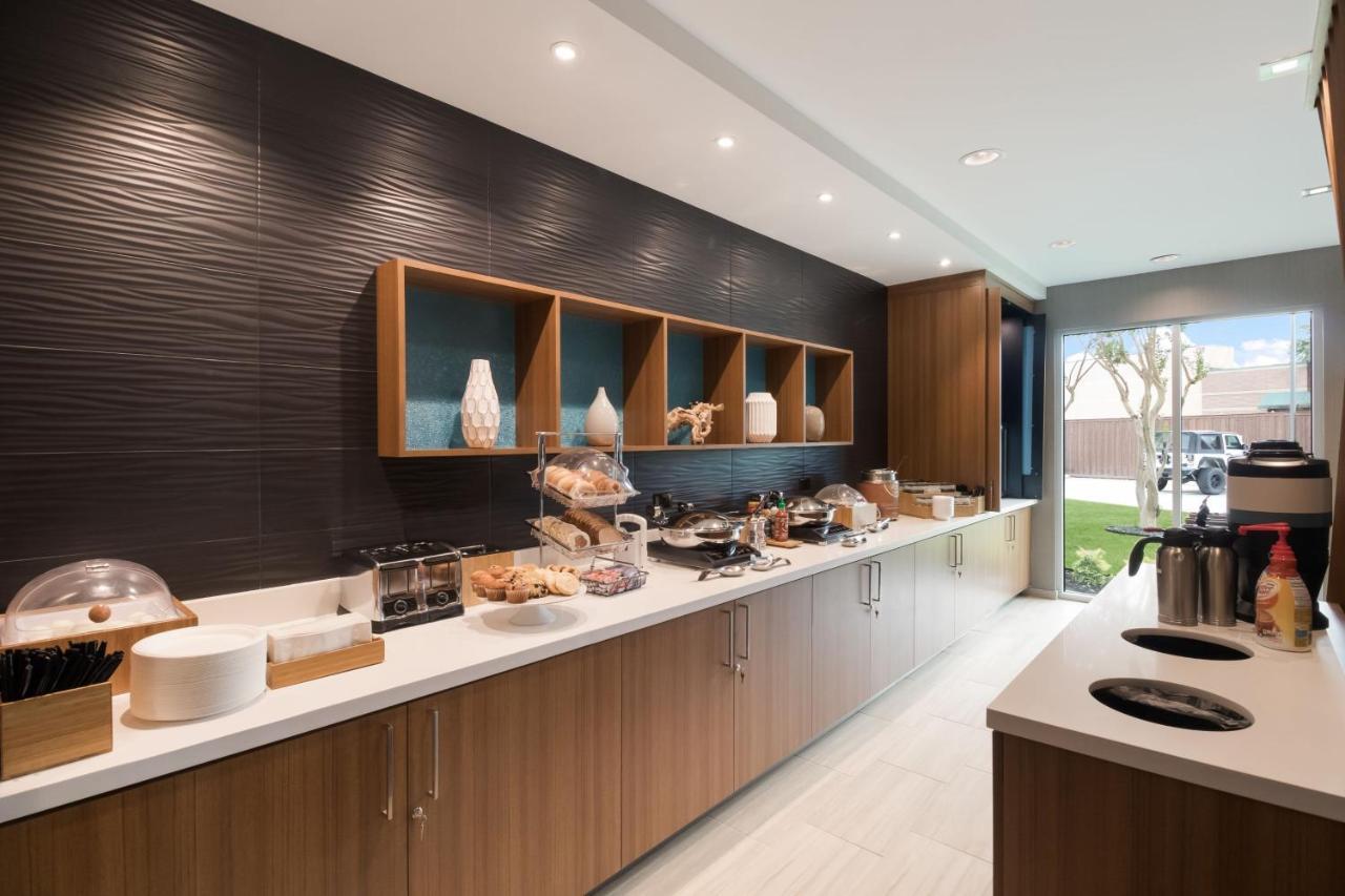 Springhill Suites By Marriott Dallas Nw Highway At Stemmons / I-35East Eksteriør bilde