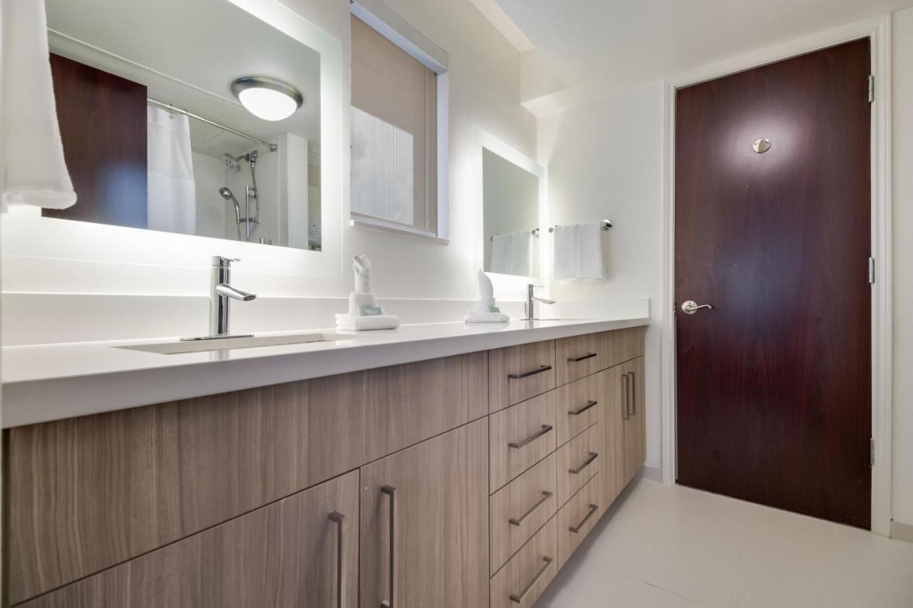 Springhill Suites By Marriott Dallas Nw Highway At Stemmons / I-35East Eksteriør bilde