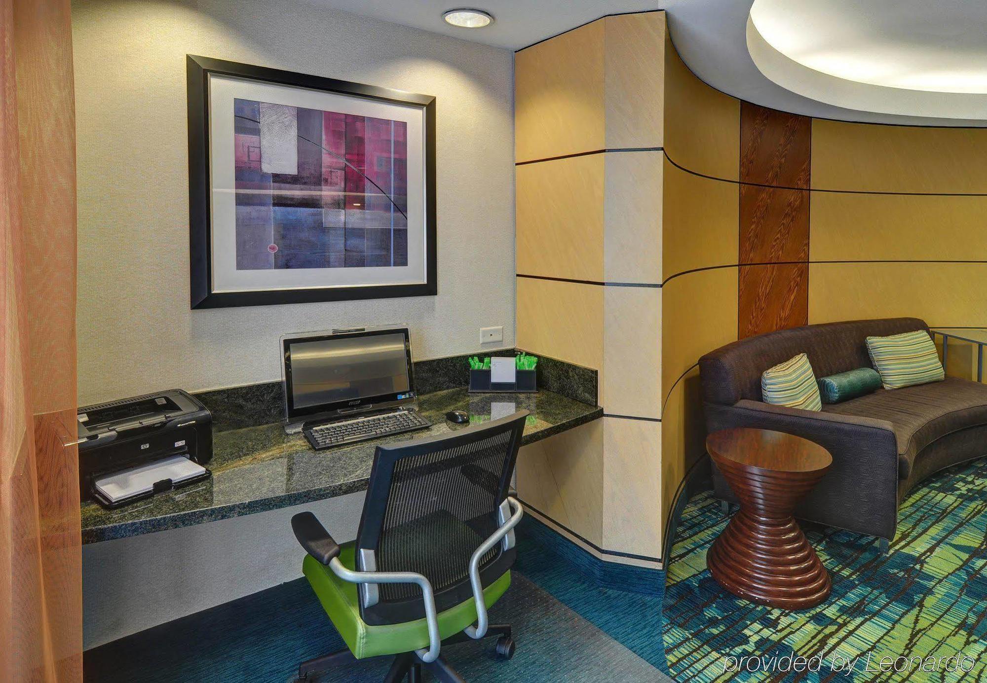 Springhill Suites By Marriott Dallas Nw Highway At Stemmons / I-35East Eksteriør bilde